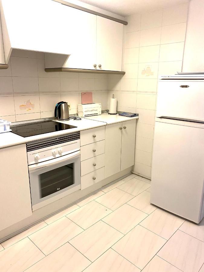 Cosy Studio Apolo VI Калпе Екстериор снимка